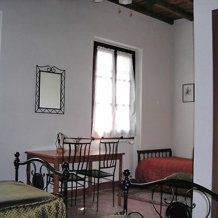Agriturismo Cascina Roma オッツェロ 部屋 写真