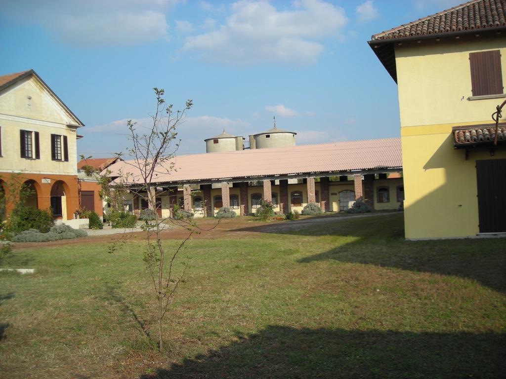 Agriturismo Cascina Roma オッツェロ エクステリア 写真
