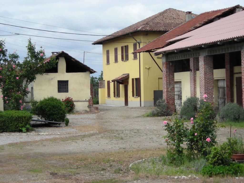 Agriturismo Cascina Roma オッツェロ エクステリア 写真